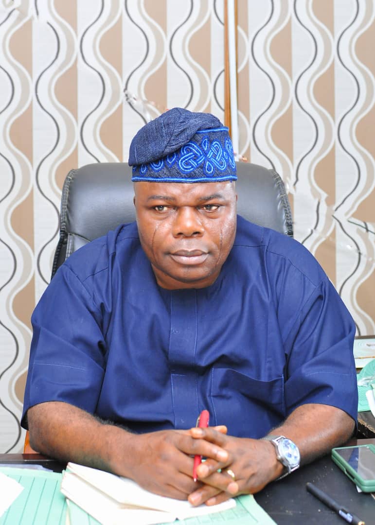 You are currently viewing ODHA: Speaker, Oladiji Meets Principal Officers, Charges Them To Work For Unity, Development Of Ondo State